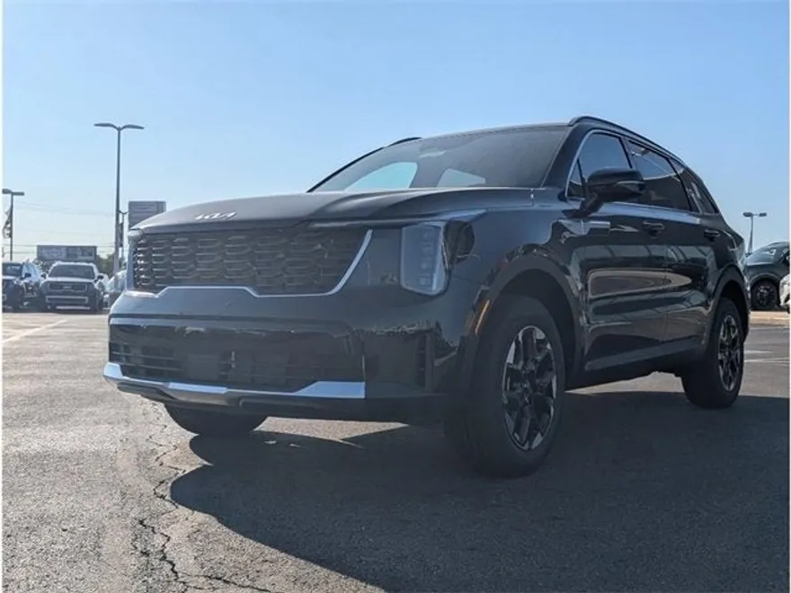 2026 Kia Sorento S photo 1