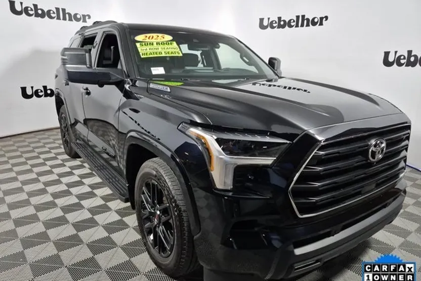 2025 Toyota Sequoia SR5 photo 1