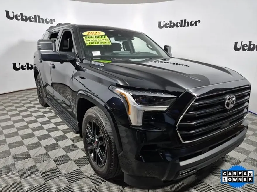 2025 Toyota Sequoia SR5 photo 1