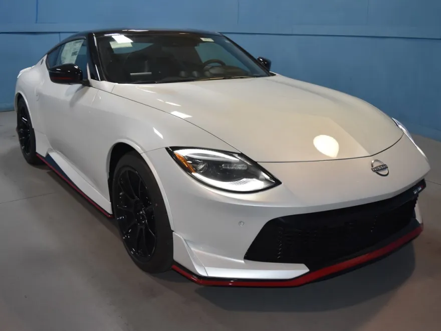 2024 Nissan Z Nismo photo 1