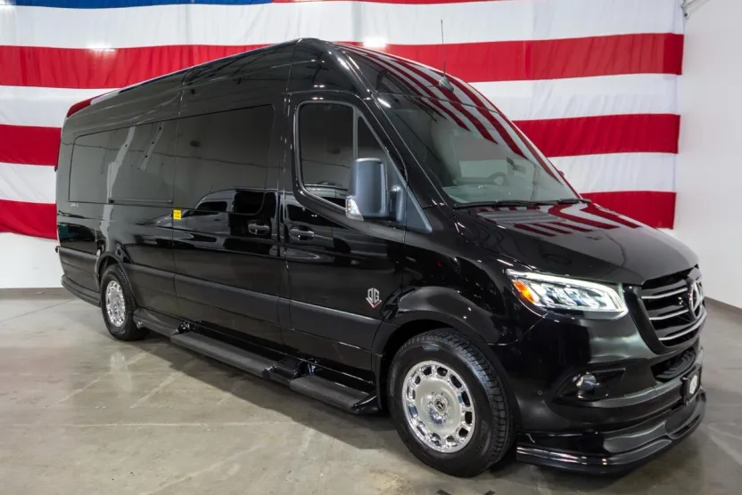 2024 Mercedes Benz Sprinter 3500 photo 1