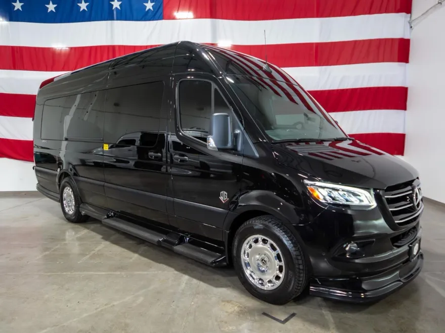 2024 Mercedes Benz Sprinter 3500 photo 1