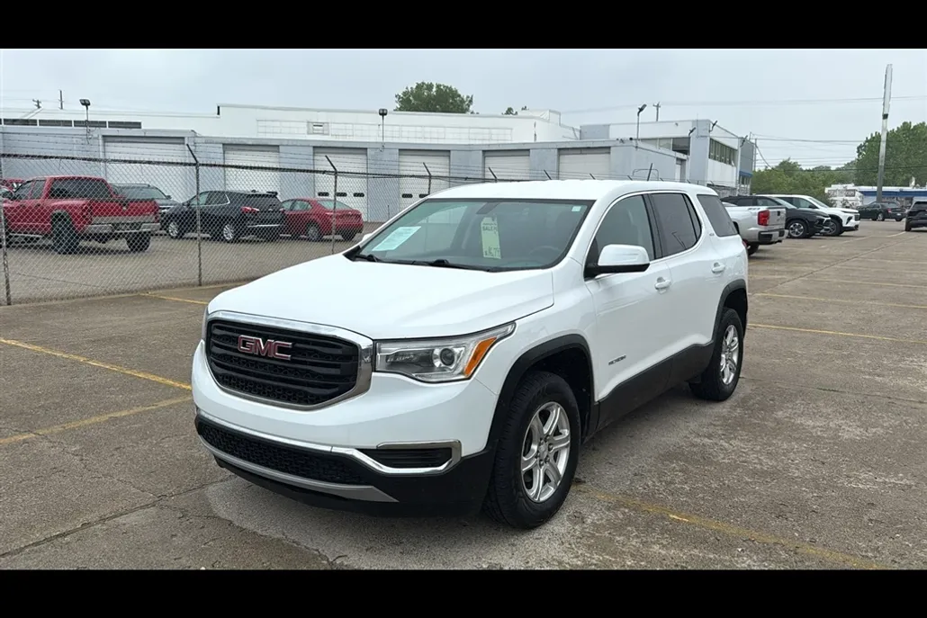 2019 Gmc Acadia SLE photo 1