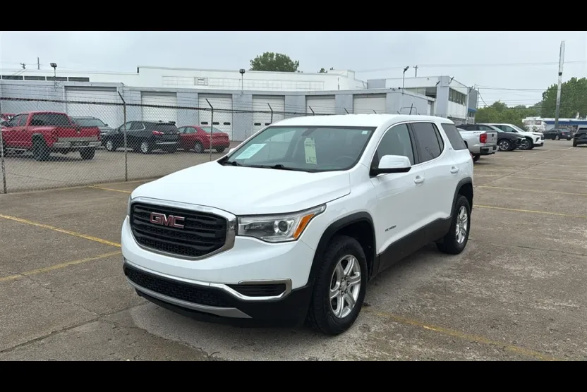 2019 Gmc Acadia SLE photo 1
