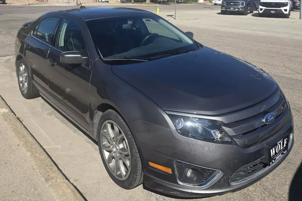 2012 Ford Fusion SE photo 1