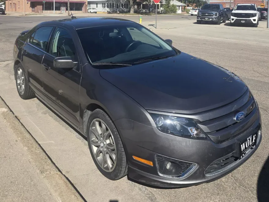 2012 Ford Fusion SE photo 1