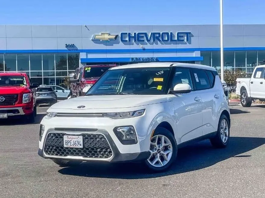 2020 Kia Soul S photo 1