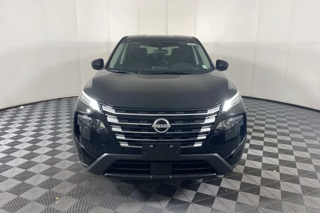 2026 Nissan Rogue SV photo 1