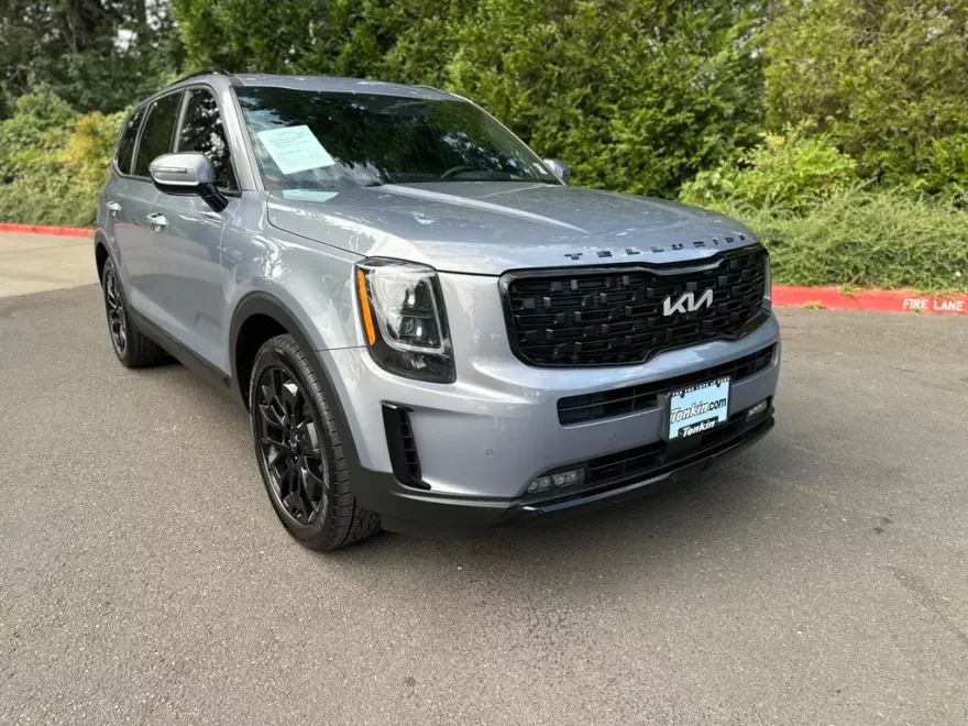 2022 Kia Telluride SX photo 1