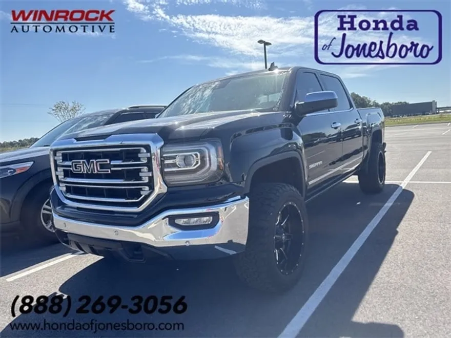2017 Gmc Sierra 1500 SLT photo 1