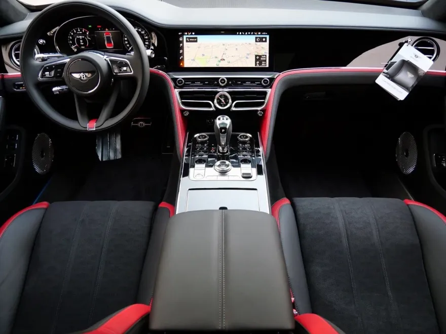 2025 Bentley Flying Spur Speed photo 4