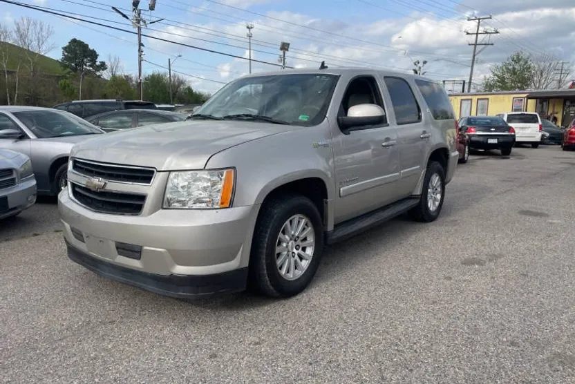 2013 Chevrolet Tahoe LT photo 1