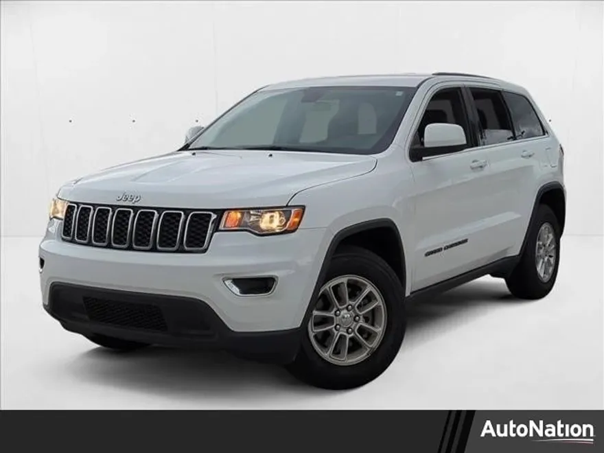 2019 Jeep Grand Cherokee Laredo photo 1