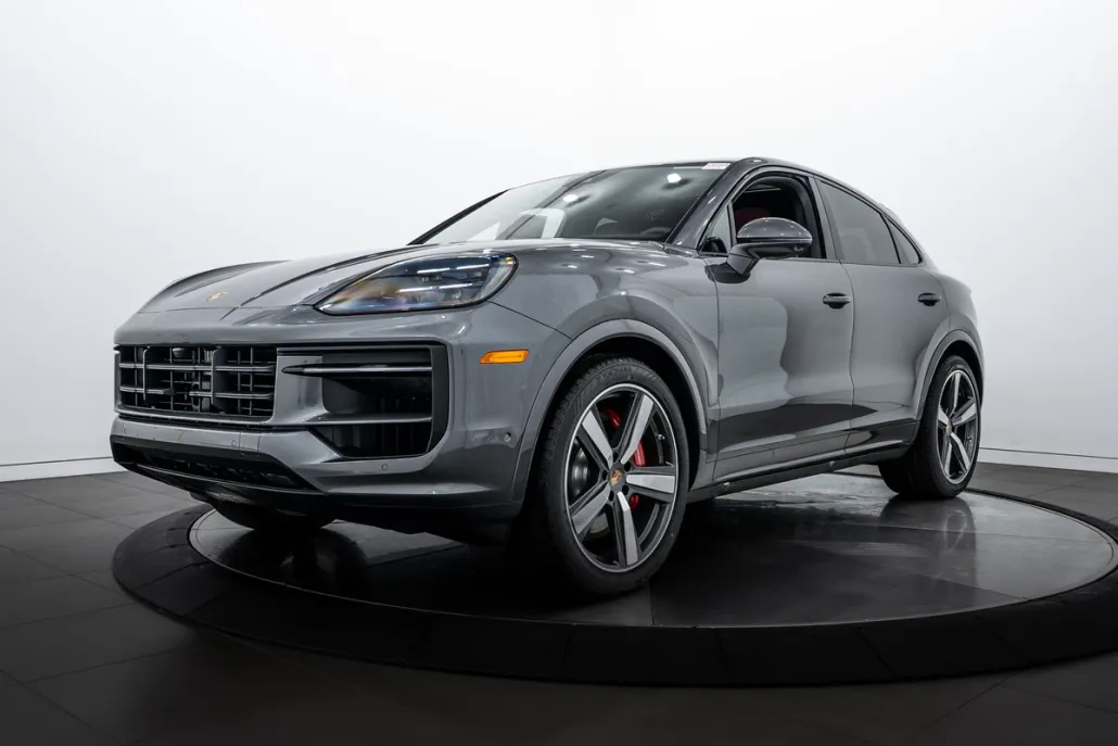 2026 Porsche Cayenne S Coupe photo 1
