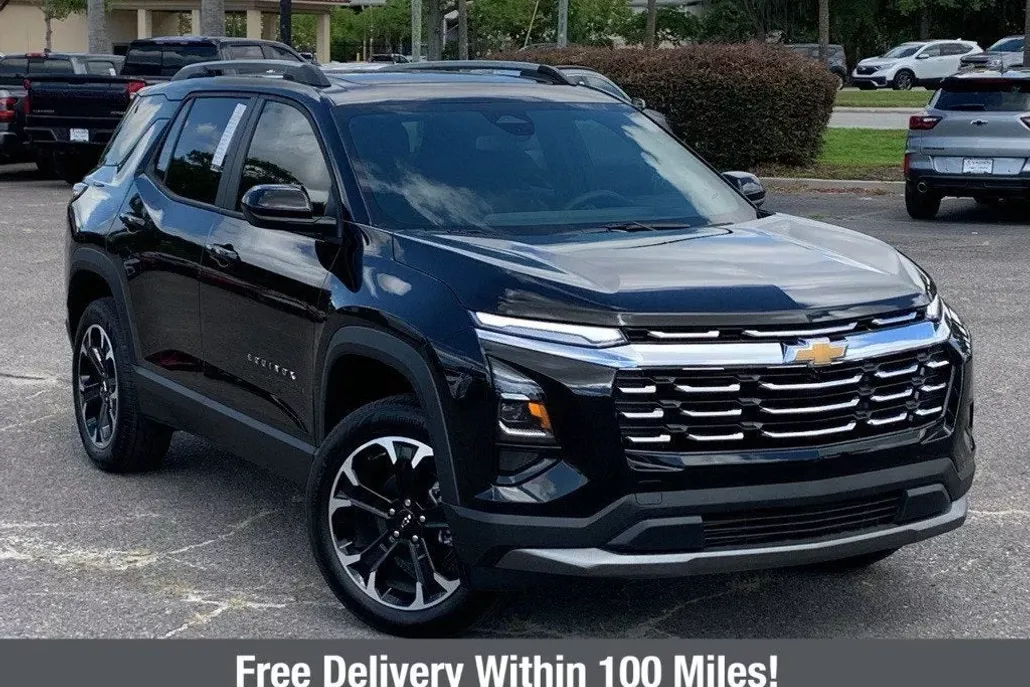 2026 Chevrolet Equinox LT photo 1