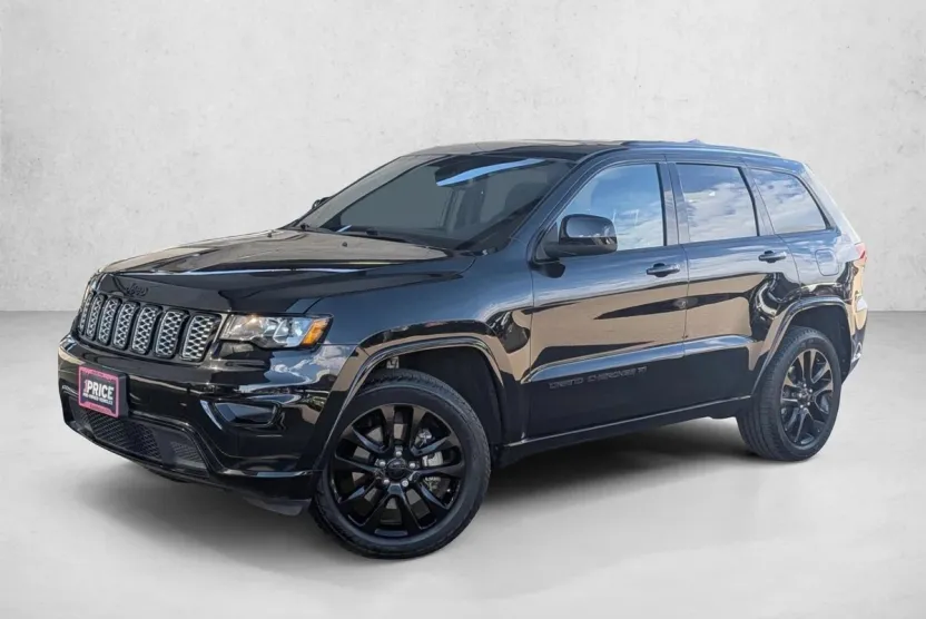 2022 Jeep Grand Cherokee Laredo X photo 1