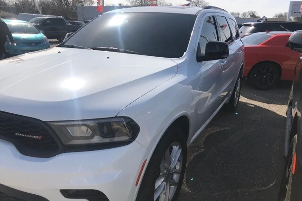 2023 Dodge Durango GT Plus photo 1