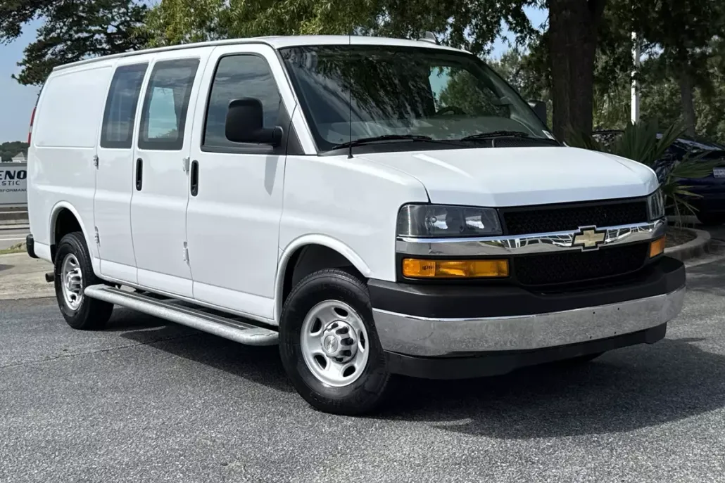 2023 Chevrolet Express Cargo Van photo 1
