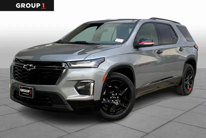 2023 Chevrolet Traverse Premier photo 1