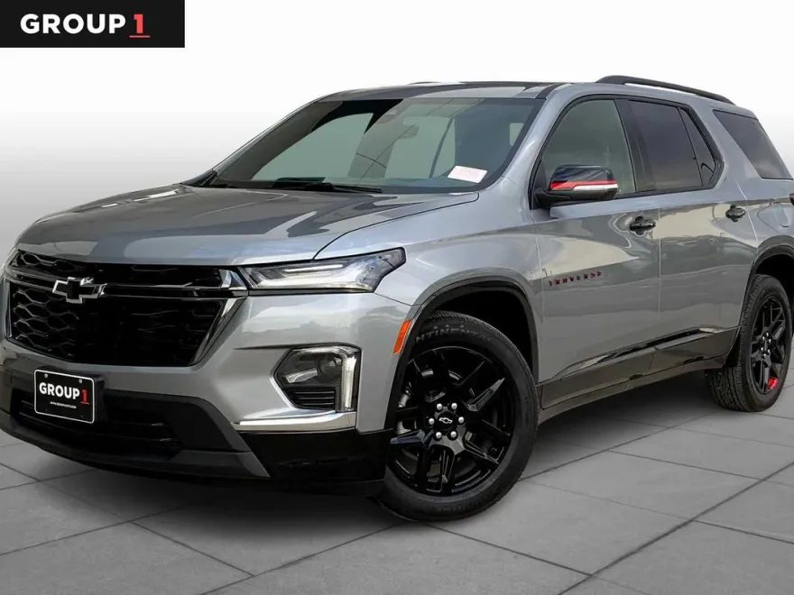 2023 Chevrolet Traverse Premier photo 1