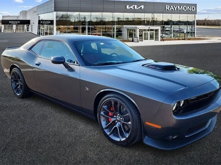 2022 Dodge Challenger R/T Scat Pack photo 1