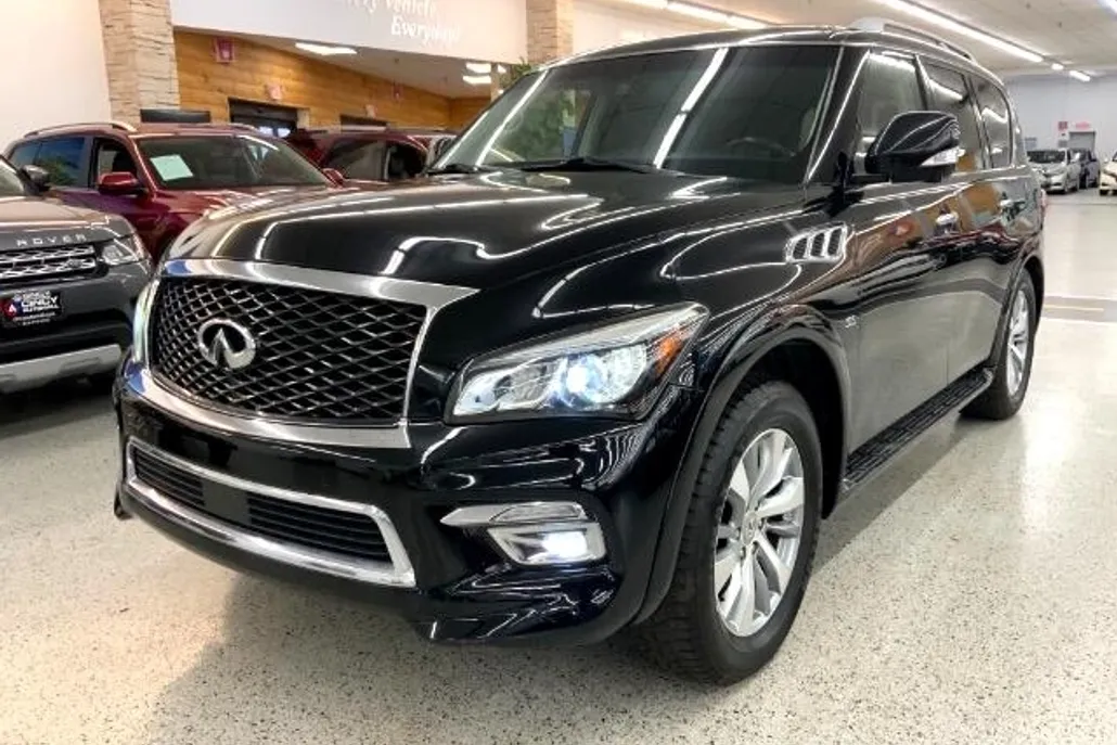 2015 Infiniti QX80 photo 1