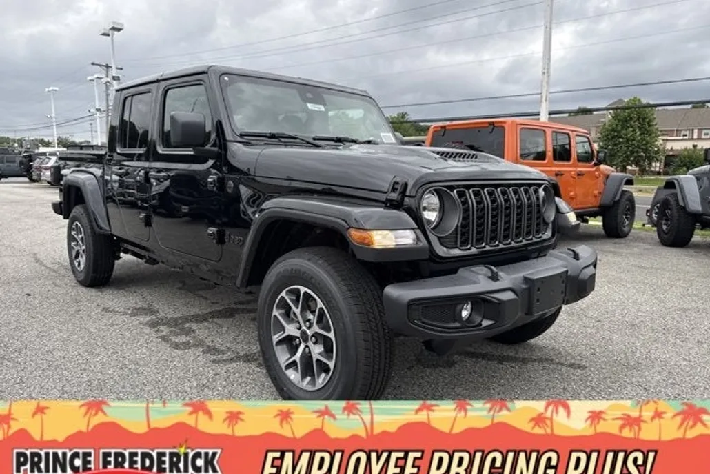 2025 Jeep Gladiator Sport S photo 1