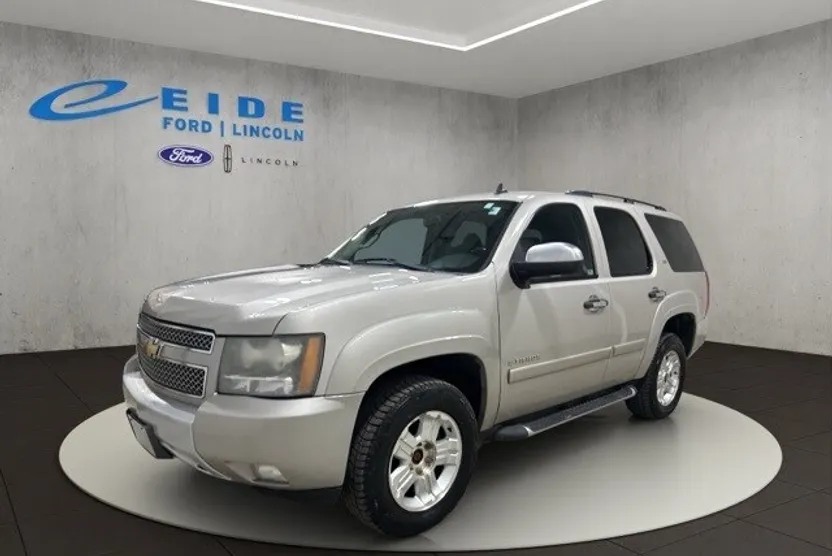 2008 Chevrolet Tahoe LT photo 1