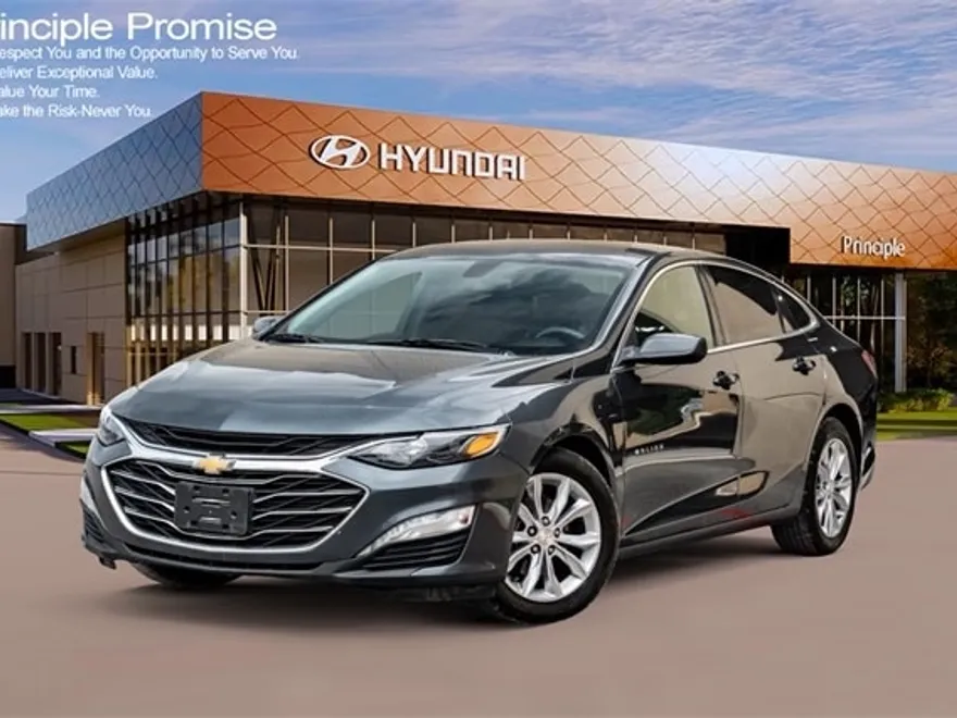 2019 Chevrolet Malibu 1LT photo 1