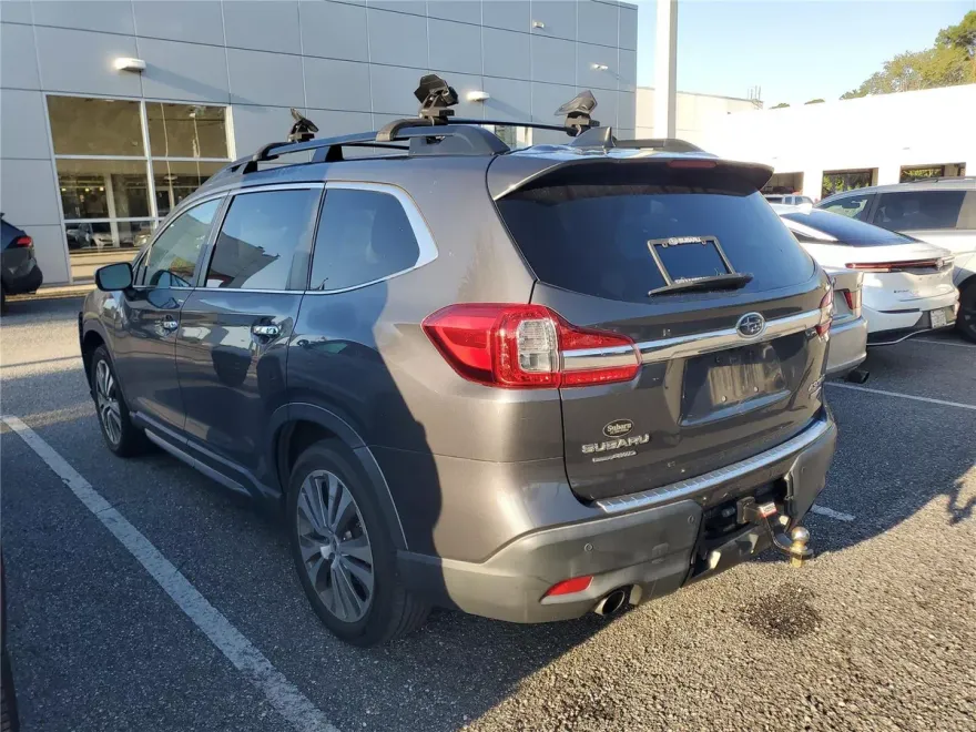 2020 Subaru Ascent Touring photo 1