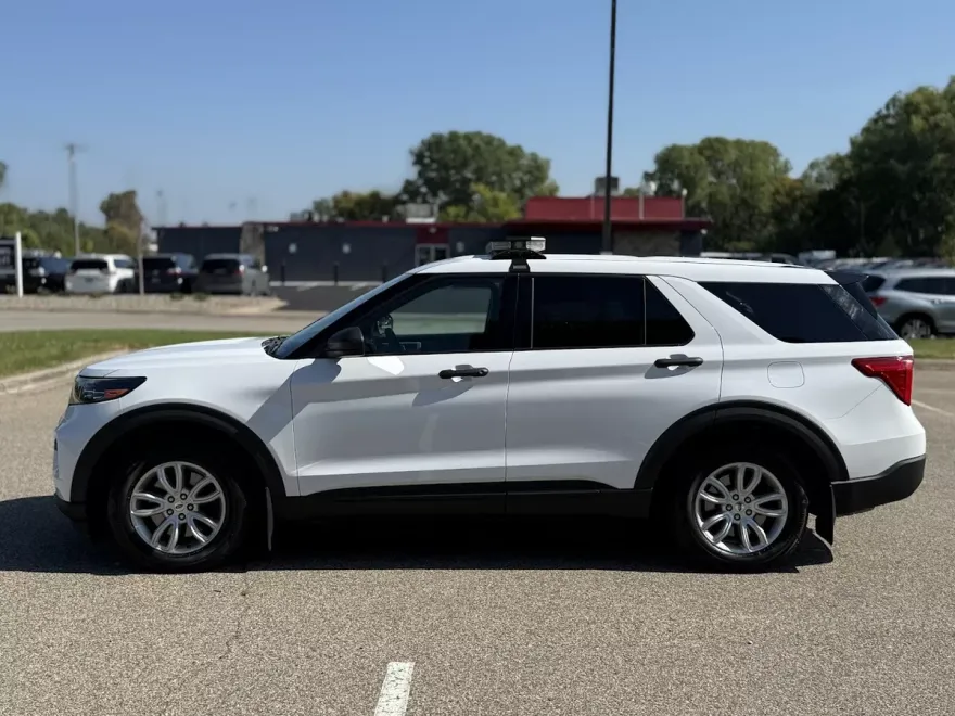 2021 Ford Explorer photo 1