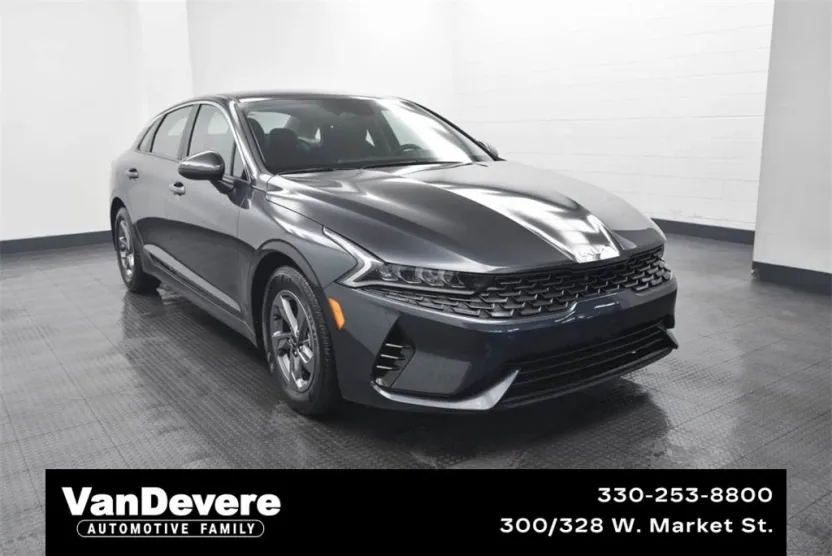 2023 Kia K5 LXS photo 1