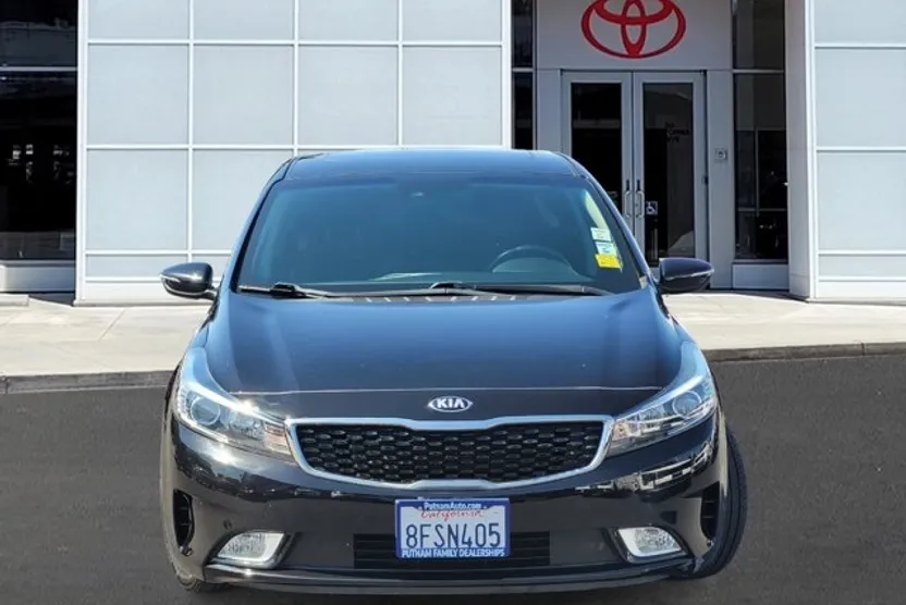 2018 Kia Forte S photo 1