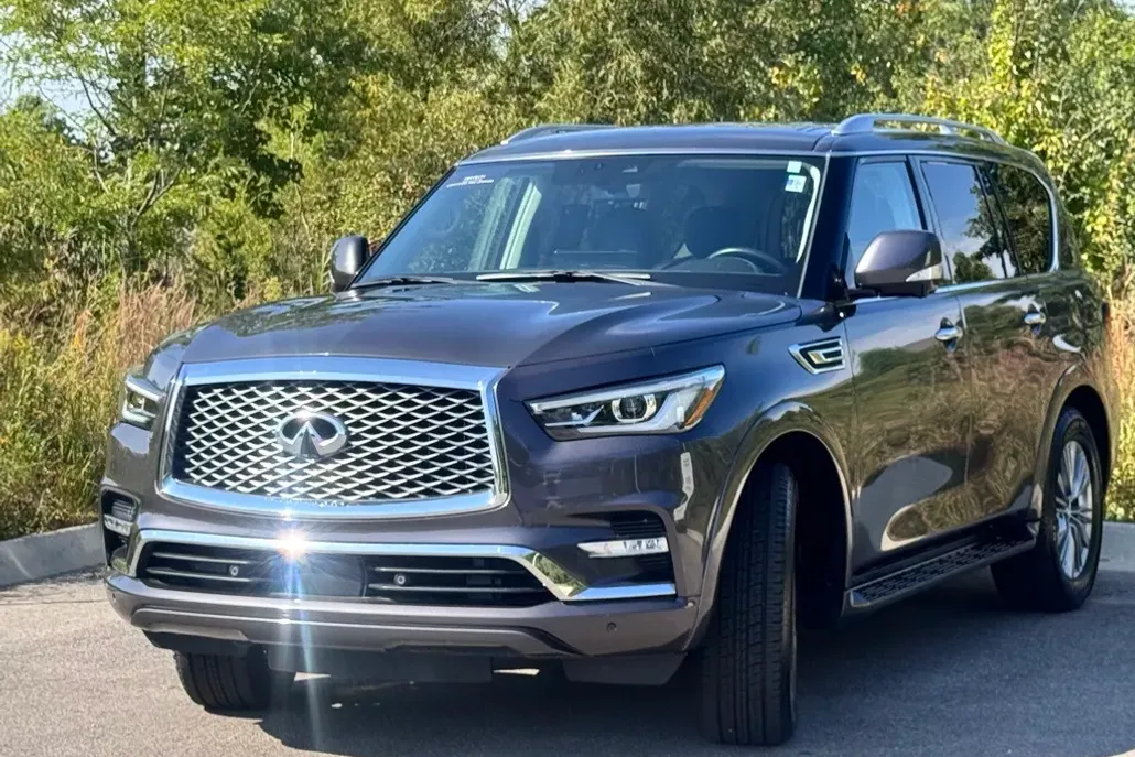 2024 Infiniti QX80 Luxe photo 1