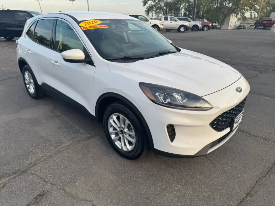 2020 Ford Escape SE photo 1