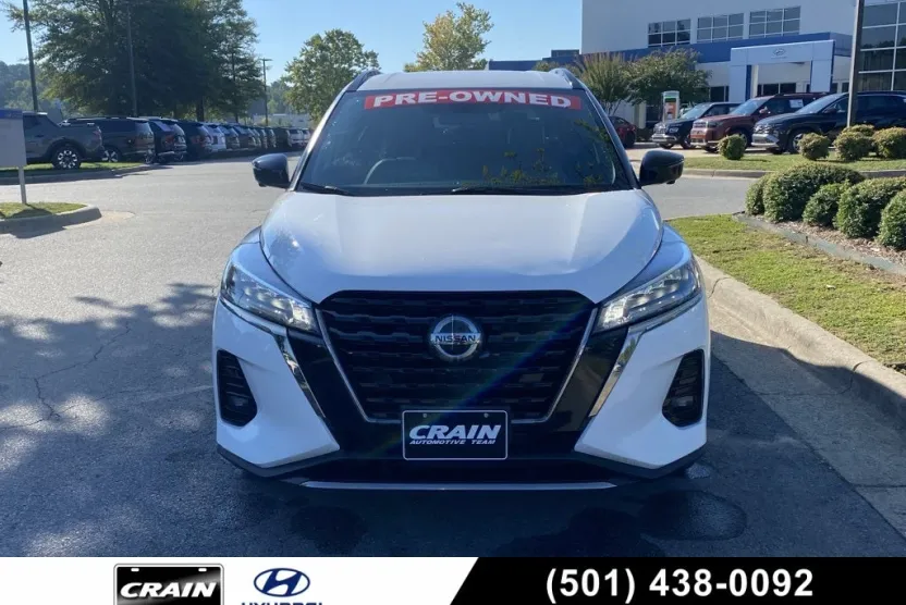 2021 Nissan Kicks SR photo 1