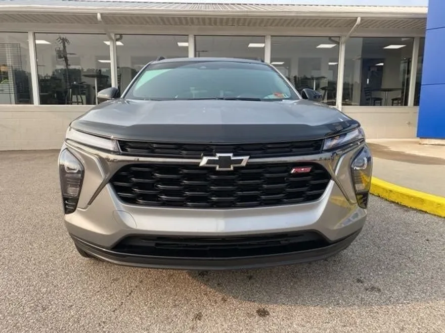 2025 Chevrolet Trax photo 1