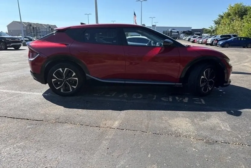 2024 Kia EV6 Wind photo 1