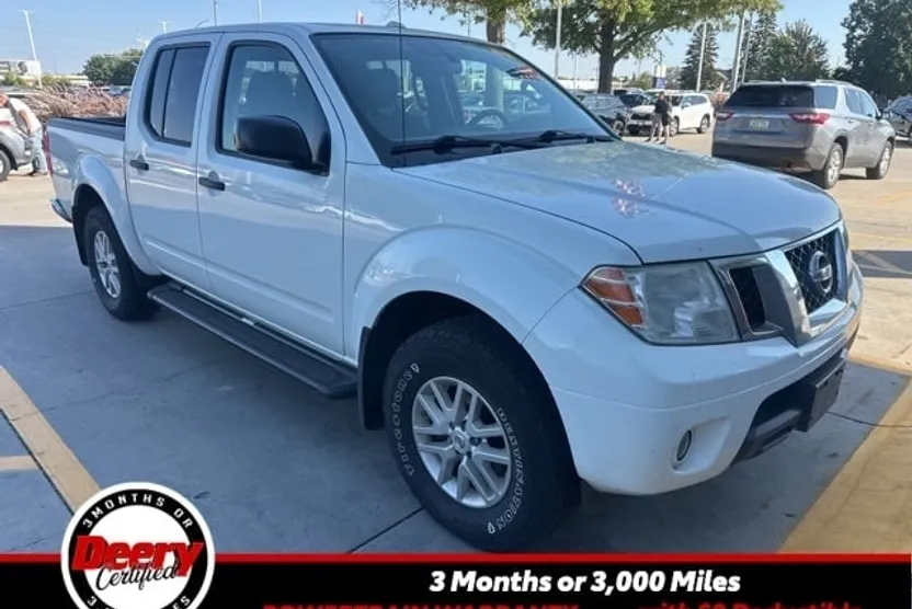 2016 Nissan Frontier SV photo 1
