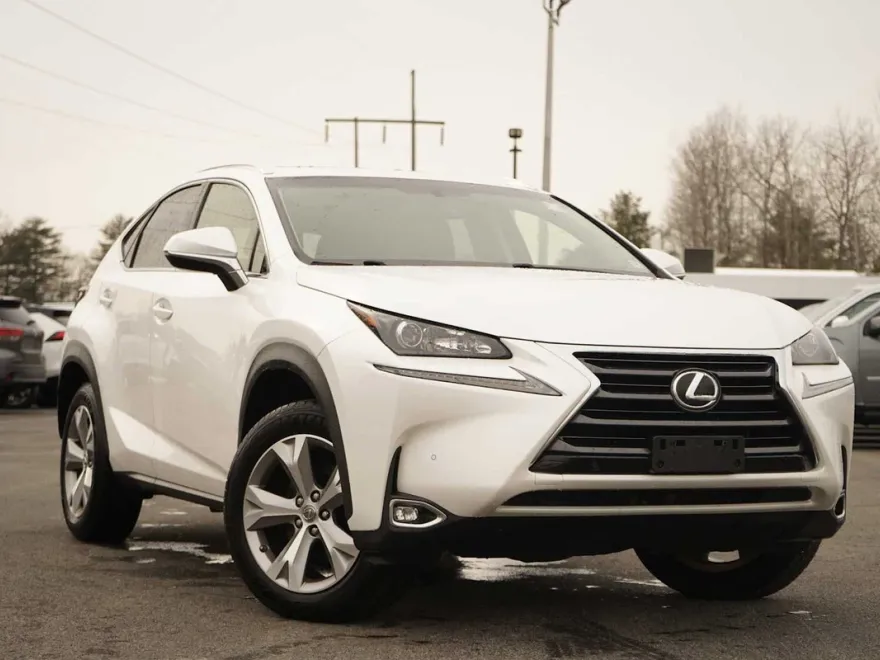 2017 Lexus NX photo 1