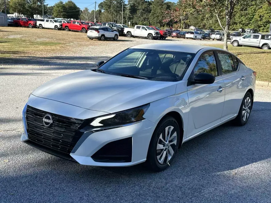2025 Nissan Altima 2.5 S photo 1