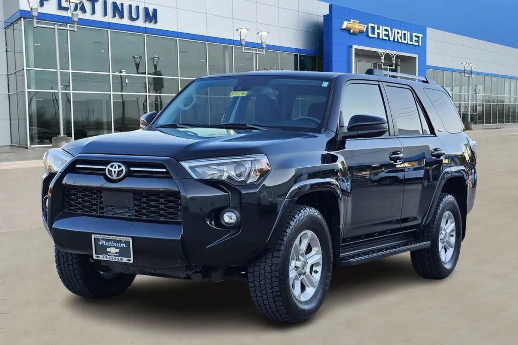 2021 Toyota 4Runner SR5 photo 1