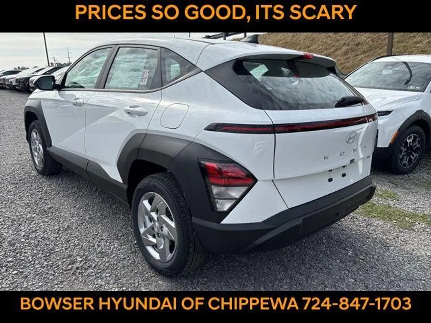 2026 Hyundai Kona SE photo 1