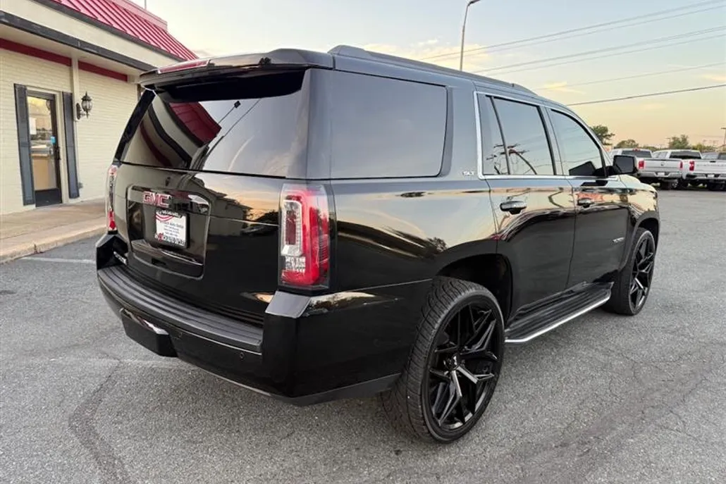 2016 Gmc Yukon SLT photo 1