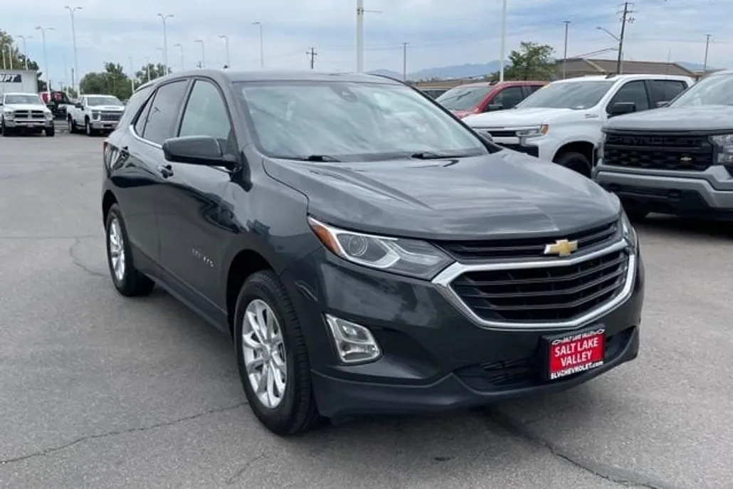 2020 Chevrolet Equinox LT photo 1