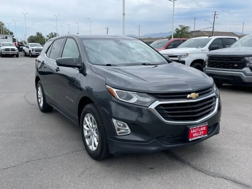 2020 Chevrolet Equinox LT photo 1