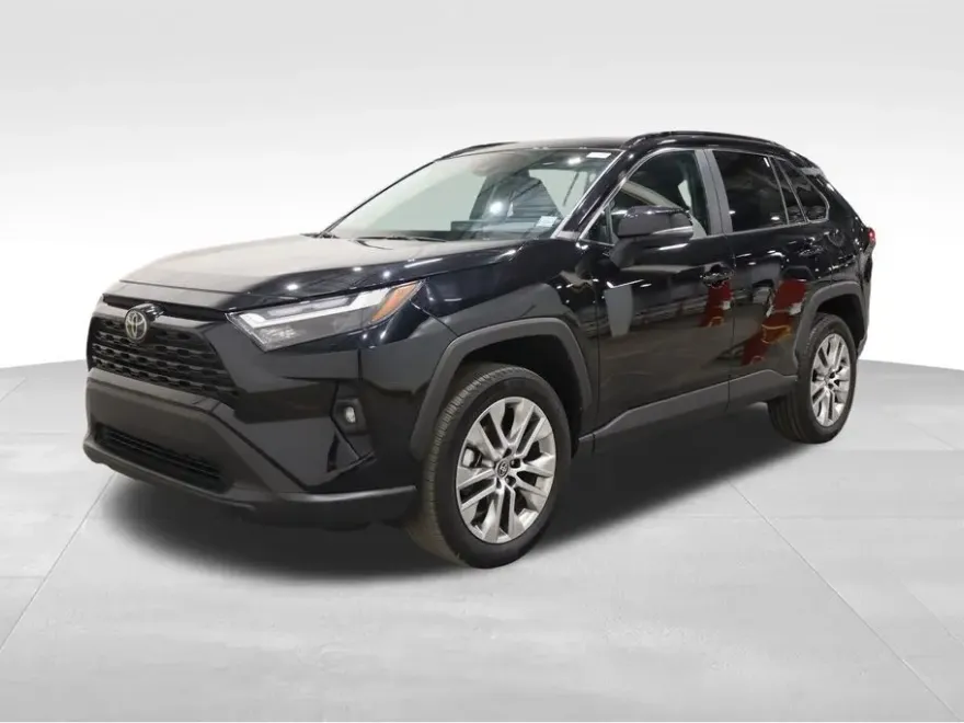 2024 Toyota RAV4 XLE Premium photo 35