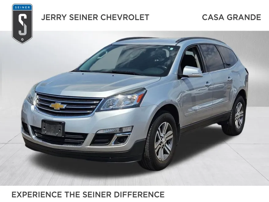 2015 Chevrolet Traverse 2LT photo 1