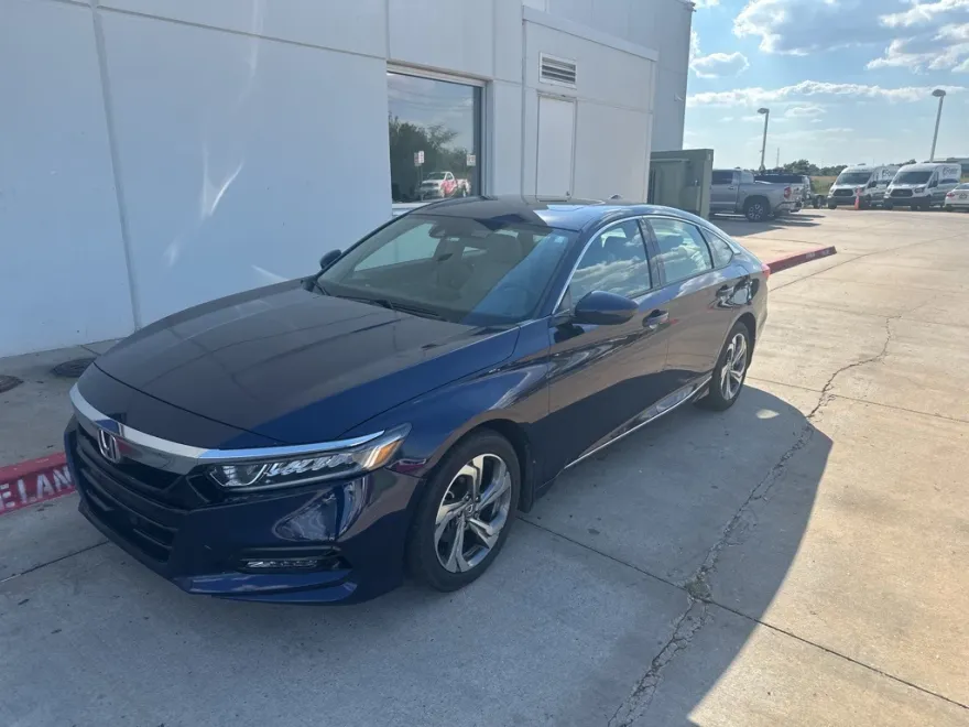 2018 Honda Accord EX photo 1