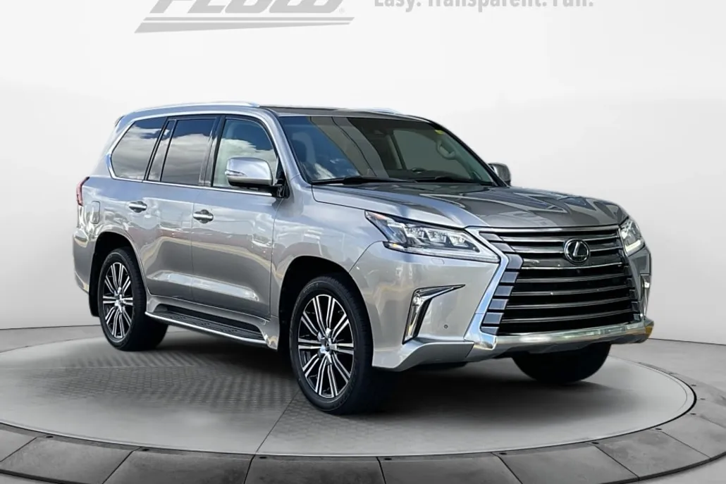 2021 Lexus LX 570 Three-Row photo 1